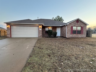 2709 W Imperial St, Broken Arrow, OK 74011