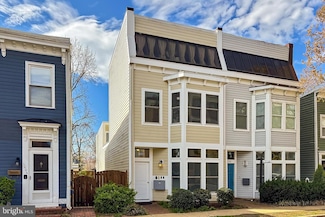 1008 Pendleton St, Alexandria, VA 22314