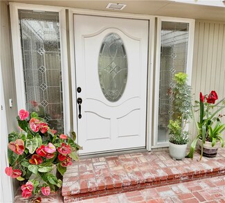 4162 Racquet Club Dr, Huntington Beach, CA 92649