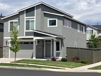 20760 SE Iron Horse Ln, Bend, OR 97702