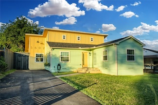 5602 Mesa Cir, Dallas, TX 75235