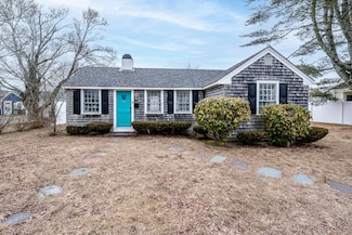30 Alden Way, Hyannis, MA 02601