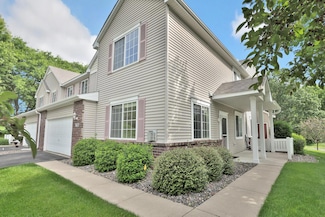 703 Maple Hills Dr Unit A, Saint Paul, MN 55117