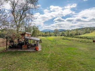 25 Morning Glory Ln, Blairsville, GA 30512