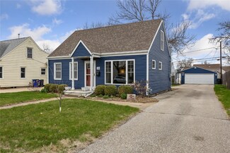 2406 Franklin Ave NE, Cedar Rapids, IA 52402