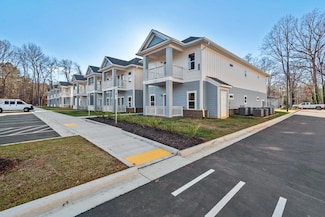 225 S Eleventh Unit 205, Mebane, NC 27302