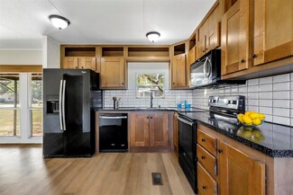 204 Dennis Dr, Azle, TX 76020