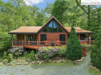 324 Rough Ridge Rd, Sugar Mountain, NC 28604