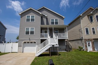 725 Prospect Ave, Union Beach, NJ 07735