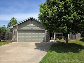 103 W 45th Place, Sand Springs, OK 74063