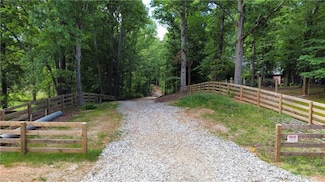 6775 Frix Rd, Cumming, GA 30028