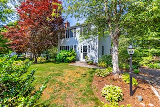 111 Cap'N Lijah's Rd, Barnstable, MA 02632