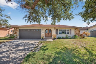 9309 120th St, Seminole, FL 33772