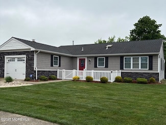 12 Togo Rd, Toms River, NJ 08757