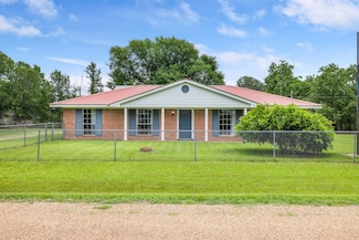 2715 Tinkler St, Rock Island, TX 77470