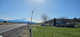 9639 Old Highway 99 S, Grenada, CA 96038