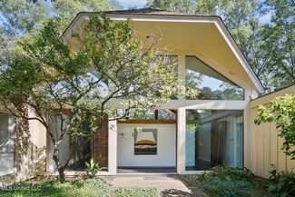 2349 Twin Lakes Cir, Jackson, MS 39211