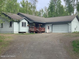 4570 S Navigators Cir, Wasilla, AK 99623
