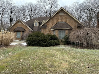 3629 Hummingbird Hill Dr, Youngstown, OH 44514