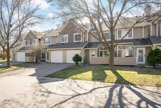 18213 Warbler Ln, Eden Prairie, MN 55346