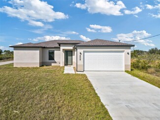 2609 53rd St W, Lehigh Acres, FL 33971