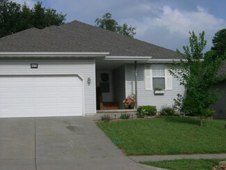 3659 S Juniper Ave, Springfield, MO 65804