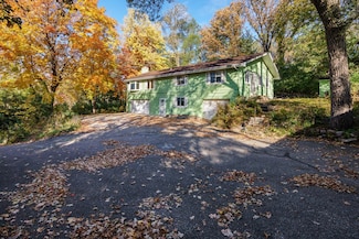 8335 W Bush Lake Rd, Bloomington, MN 55438