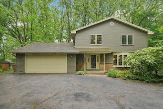 4819 85th St, Kenosha, WI 53142