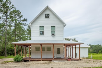 8256 Smith Creek Rd, Sopchoppy, FL 32358