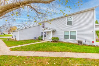 1395 S Glen Cir Unit A, Aurora, IL 60506