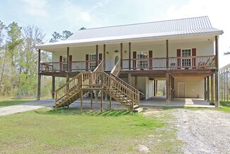 6120 12th Ave, Pearlington, MS 39572