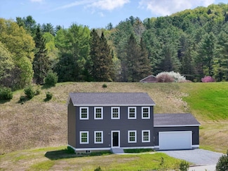 158 Deer Creek Ln, Saint Johnsbury, VT 05819
