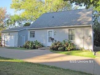 655 Union St, Platteville, WI 53818