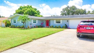 1847 Oak Lake Dr, Clearwater, FL 33764