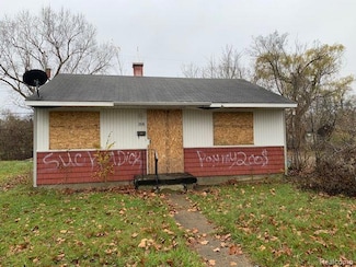 1810 Polly St, Flint, MI 48505