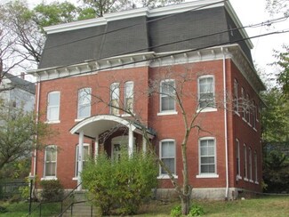 190 N Main St, Woonsocket, RI 02895