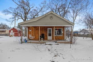 17076 2nd St, Nunica, MI 49448