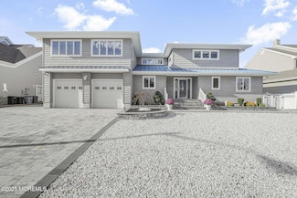 814 Ensign Dr, Forked River, NJ 08731