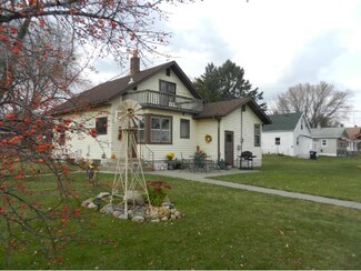 219 Johnson St, Upsala, MN 56384