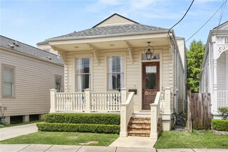 5413 Laurel St, New Orleans, LA 70115