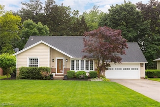 2820 Wildflower Dr, Rocky River, OH 44116