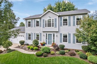 7468 Foghorn Ln, Northfield, OH 44067
