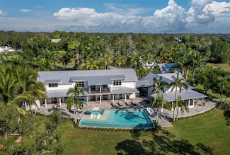 8413 9th Ave NW, Bradenton, FL 34209