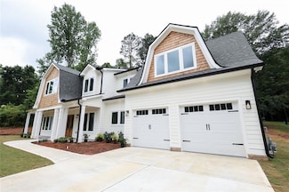 219 Poplar St NW, Lilburn, GA 30047