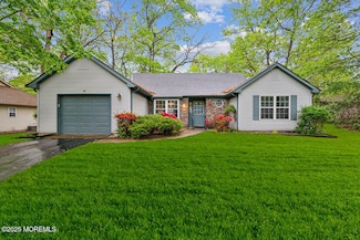 119 Morning Glory Ln, Whiting, NJ 08759