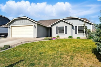 5108 Spirea Dr, West Richland, WA 99353