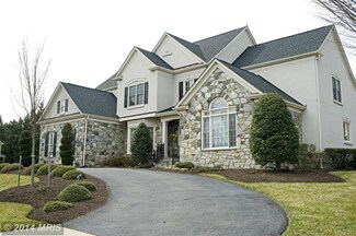 1402 Mayhurst Blvd, McLean, VA 22102