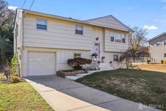 39 Coolidge Ave, East Brunswick, NJ 08816