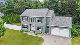 8 Cornfield Dr, Somersworth, NH 03878