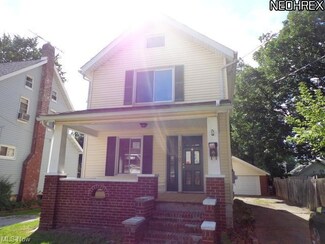 1350 Andrus St, Akron, OH 44301